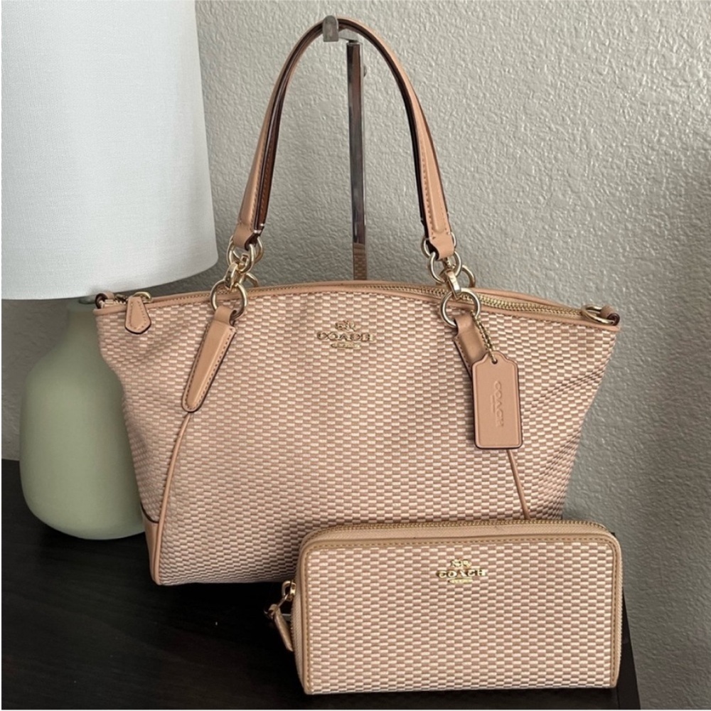 Coach Kelsey  Bechwood Color Set